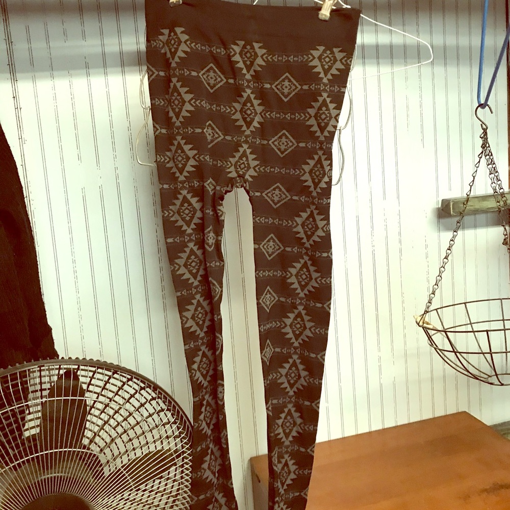 Black and grey leggings